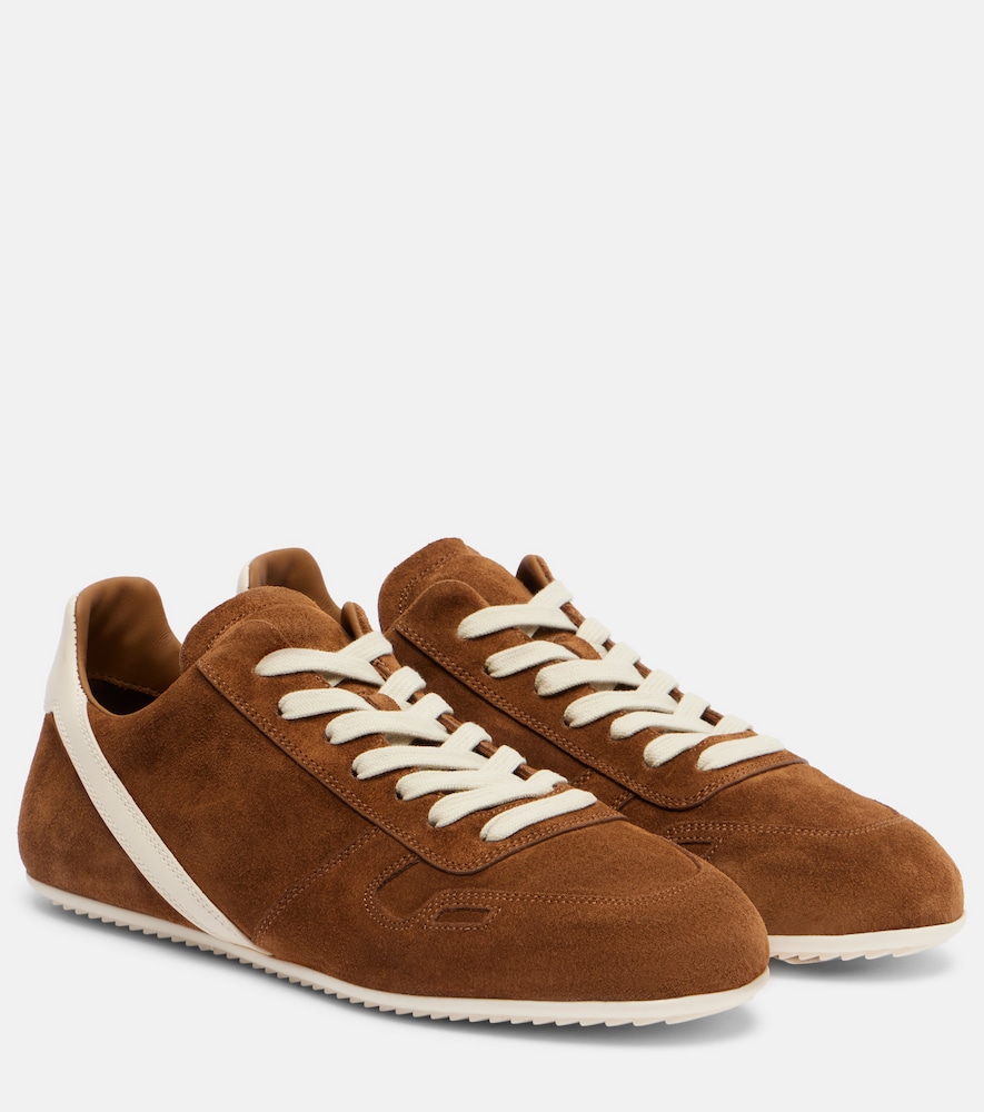 Minimal Sneakers