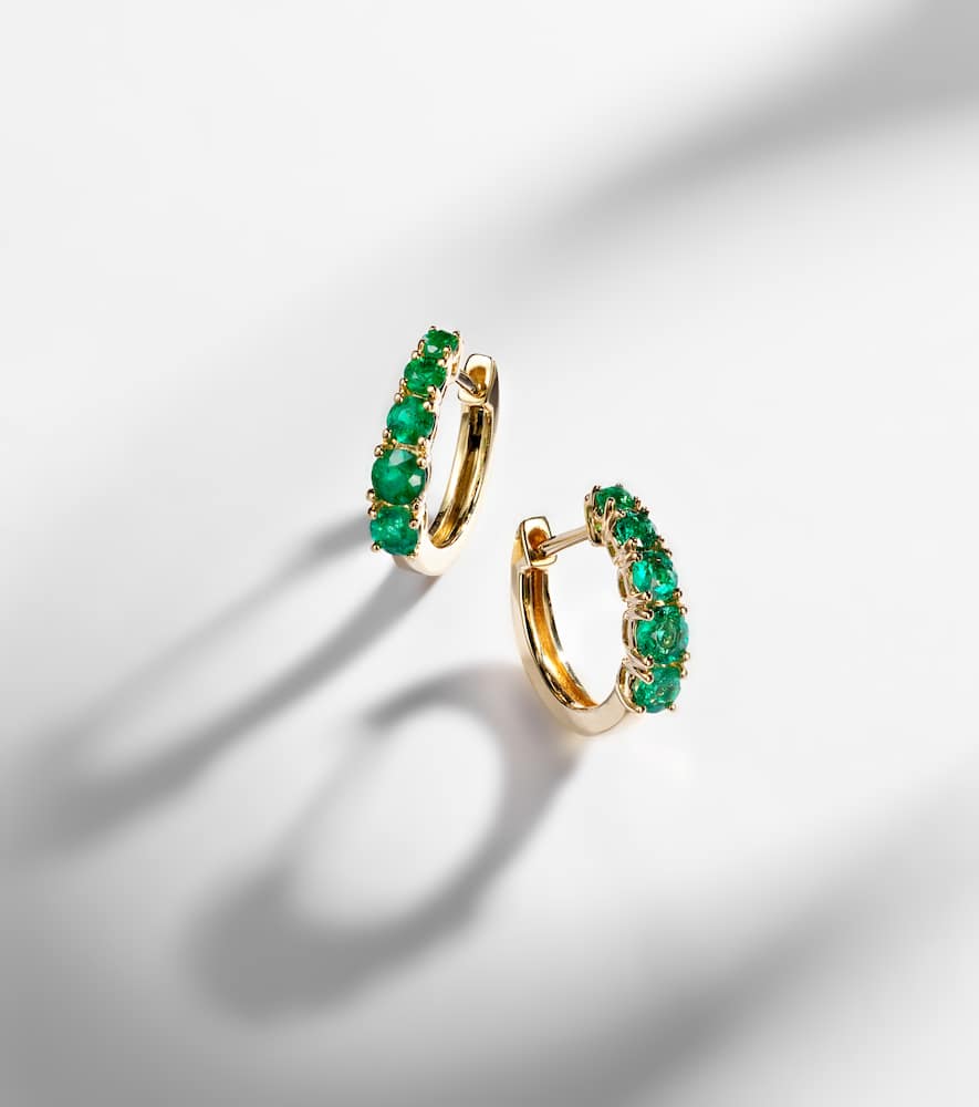 Anita Ko Graduated 18kt Gold Huggie Earrings With Emeralds In Green