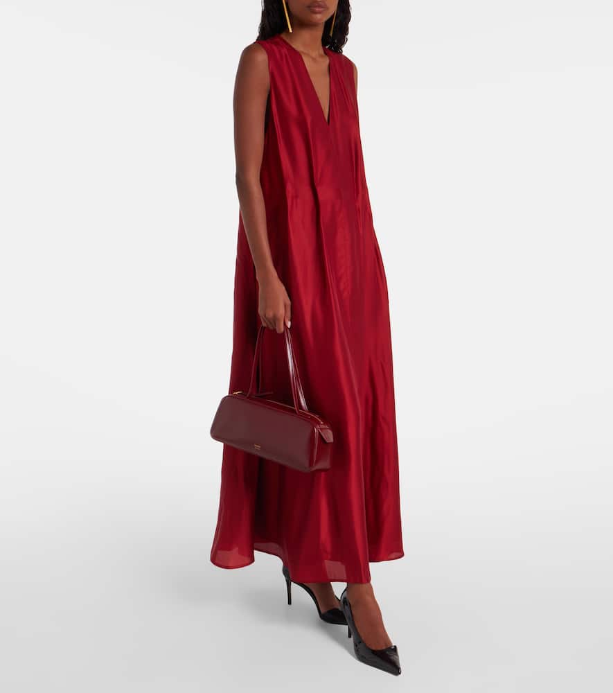 Khaite Simona Patent Leather Shoulder Bag In Red