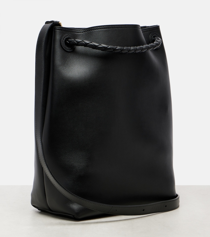  Bottega Veneta Bottega Veneta Bucket Bag Andiamo Small Aus Leder 