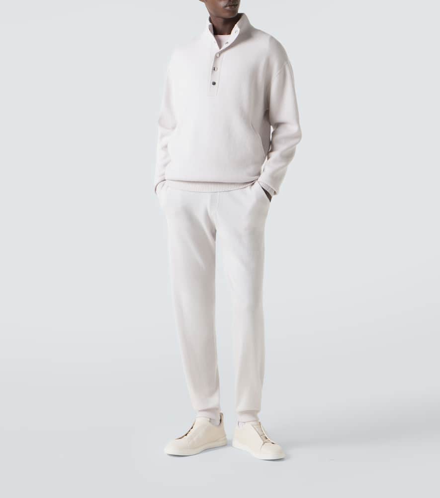 Allude Wool And Cashmere Turtleneck Sweater In White
