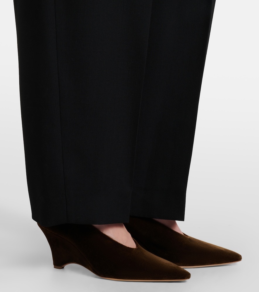 Le Monde Béryl Victoria 70 velvet wedges