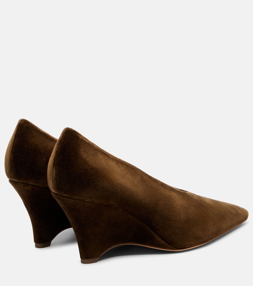 Le Monde Béryl Victoria 70 Velvet Wedges