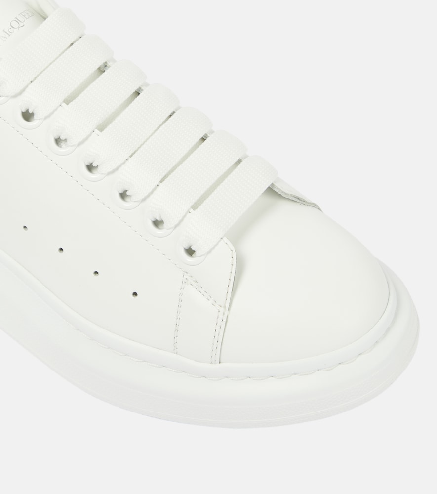  Mcqueen Mcqueen Oversized Leather Sneakers 