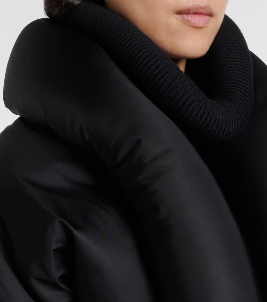 Alaïa Insulated Long Sleeve High Collar Jacket In Black