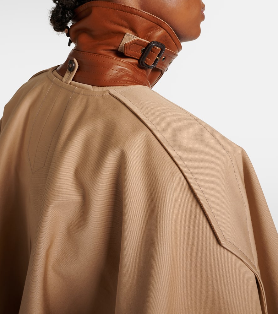 Chloé Classic Cotton Gabardine Trench Coat With Cape In Braun