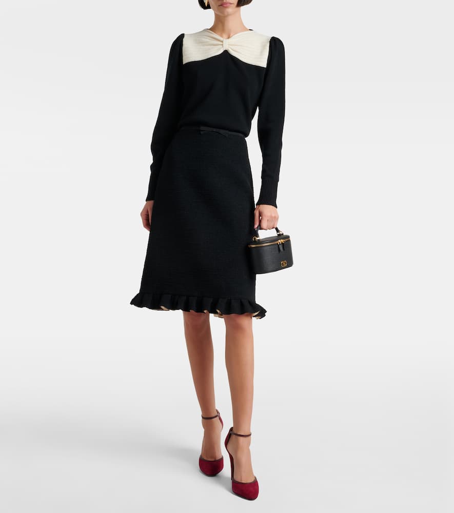 Valentino Vlogo Mini Leather Vanity Bag In Black