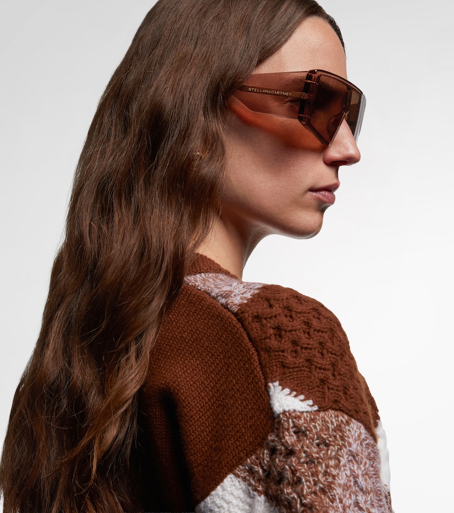 Stella McCartney Burgundy Square Falabella Butterfly Sunglasses w/Chain Temple Women Black Falabella Butterfly Sunglasses | Stella McCartney US main image 4