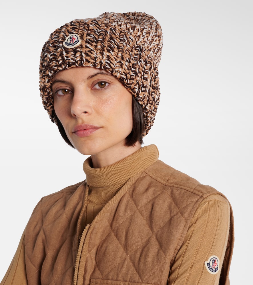 Moncler Logo Patch Rib Wool Beanie In Brown