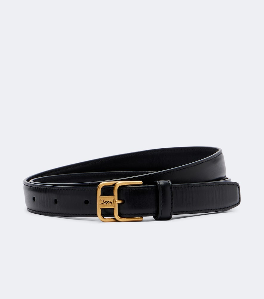Saint Laurent Ceinture Cassandre en cuir 395 €