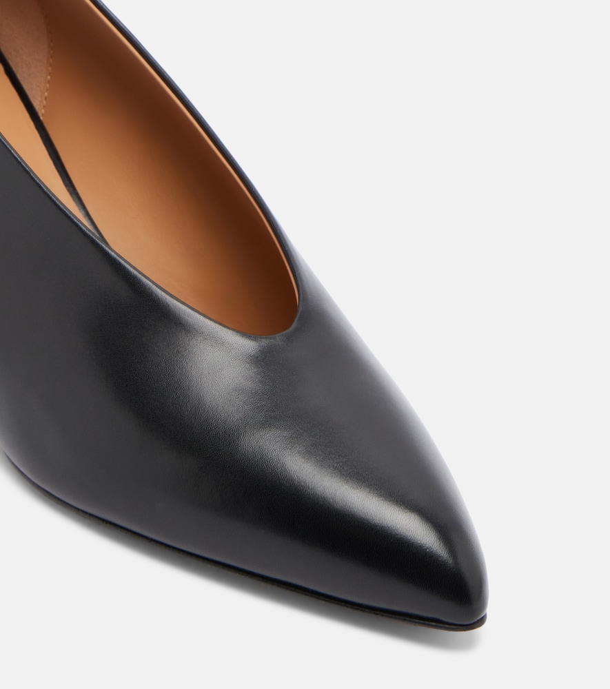 Arc Leather Pumps