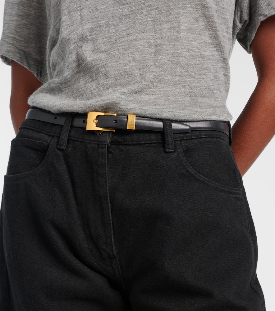 The Row Downtown Leather Belt In Black