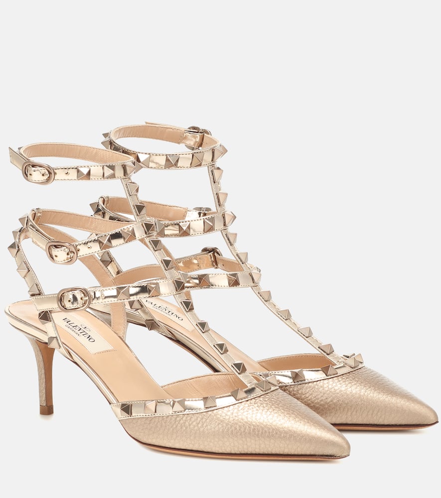 rockstud metallic grainy calfskin leather ankle strap pump 66 mm