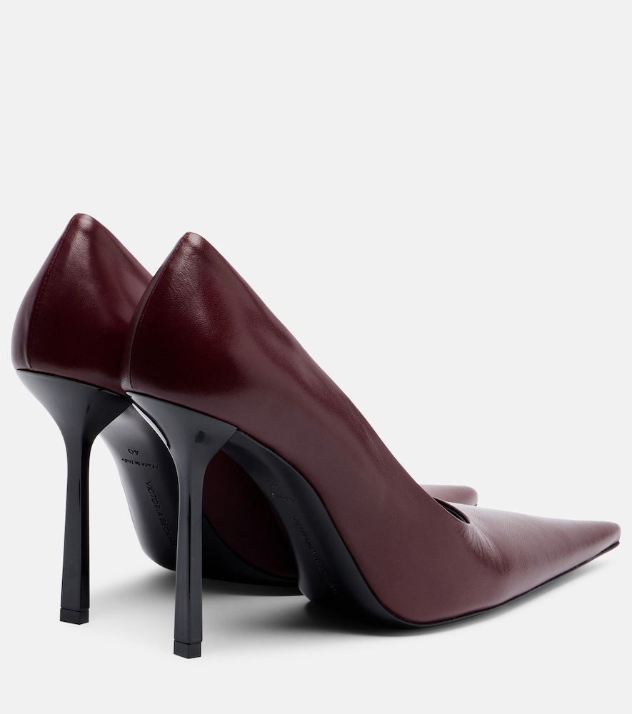  Victoria Beckham Victoria Beckham Leather Pumps 