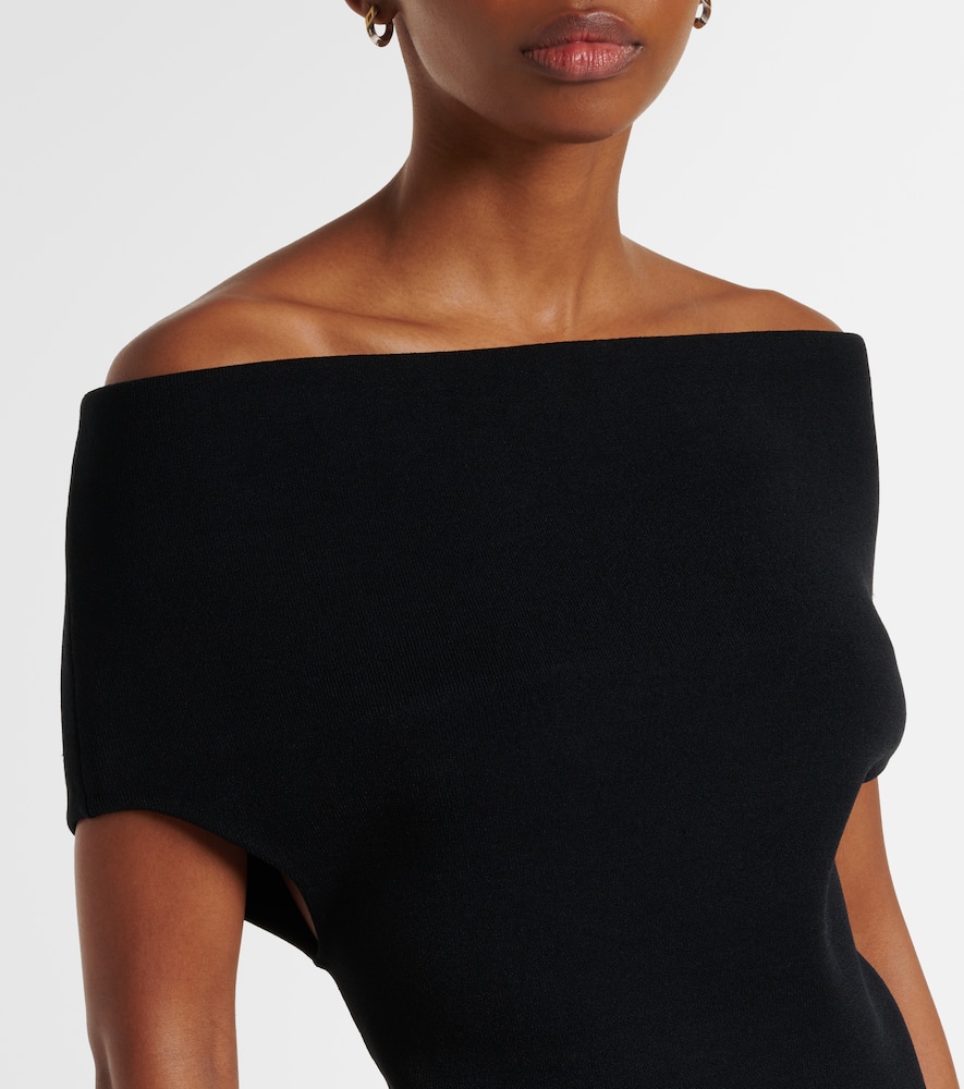 Totême Knitted Off-shoulder Top In Black