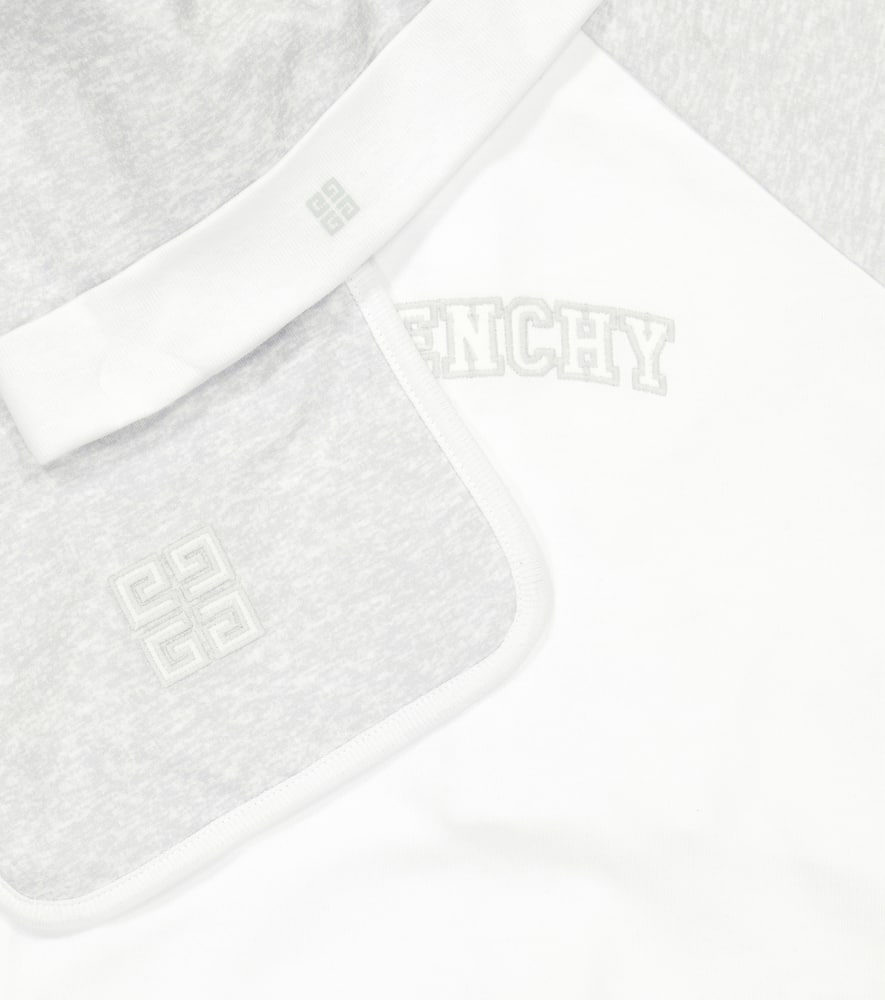 Givenchy Baby Cotton Onesie, Hat And Bib Set In White