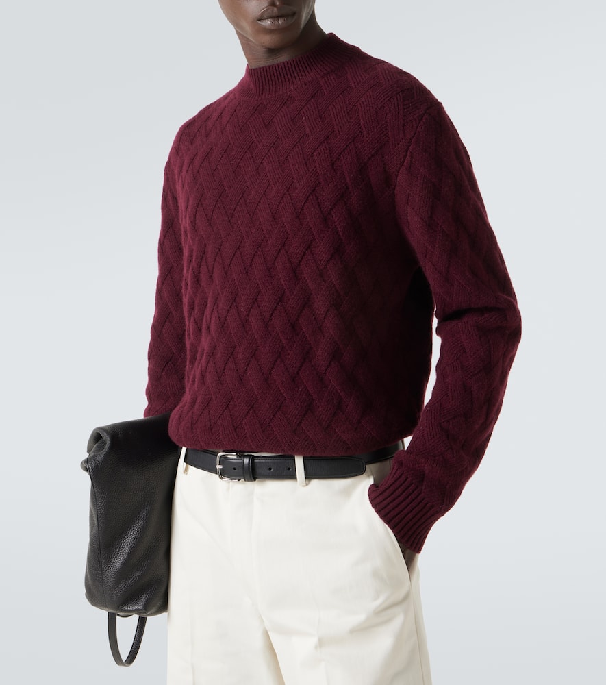 Allude Wool And Cashmere Turtleneck Sweater In Burgundy