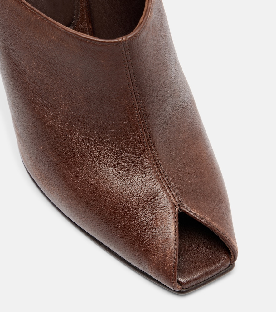  Mcqueen Mcqueen Horn Leather Mules 