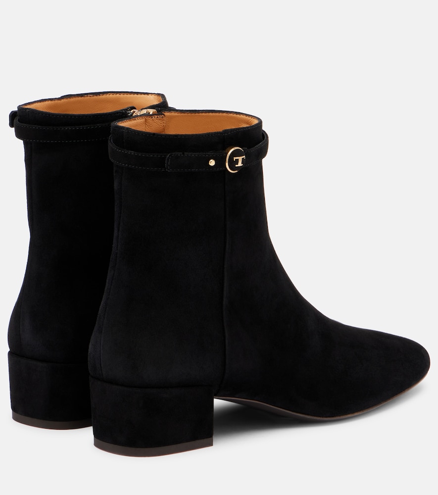  Tod's Tod's Suede Ankle Boots 