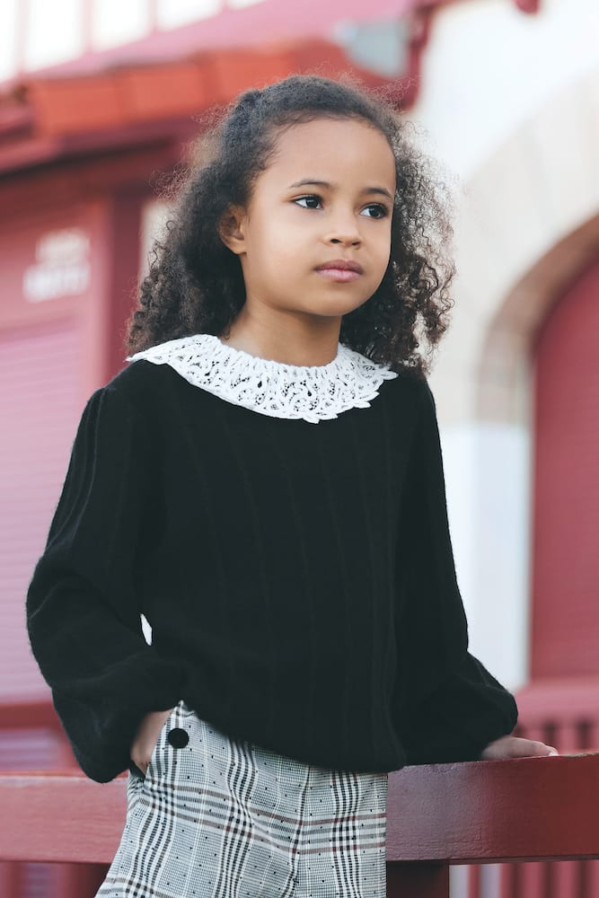 Tartine Et Chocolat Lace-trimmed Sweater In Black