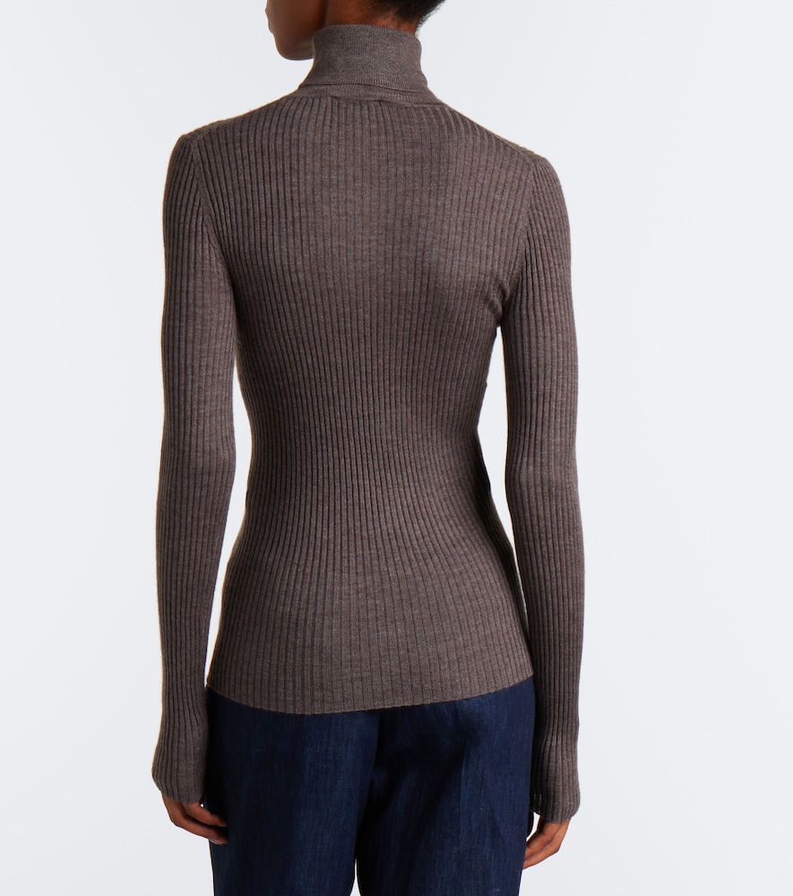 Peppe Cashmere And Silk Turtleneck Sweater