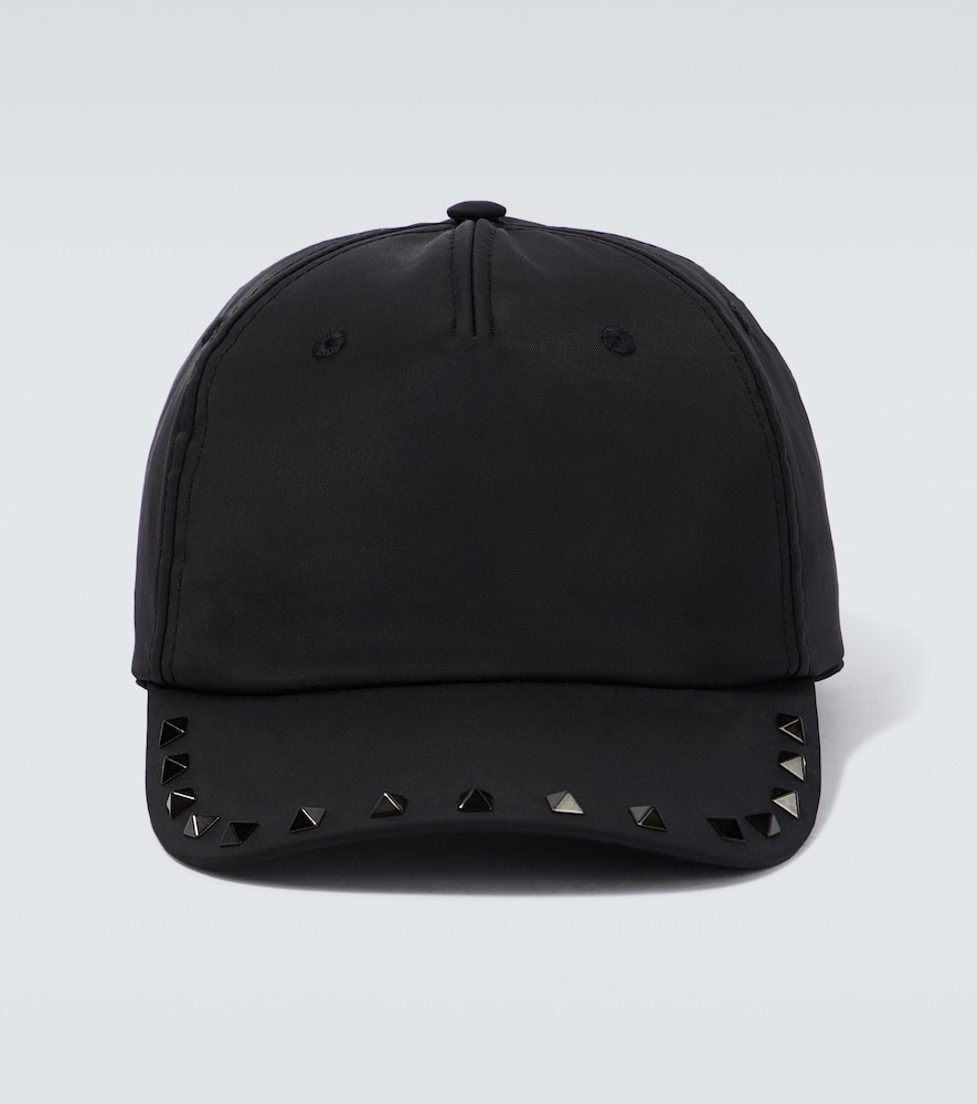 Valentino Garavani Rockstud Curved Peak Baseball Cap In Black