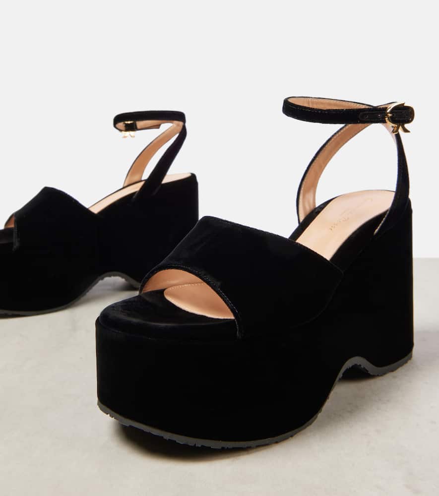 Gianvito Rossi Velvet Wedge Sandals In Black
