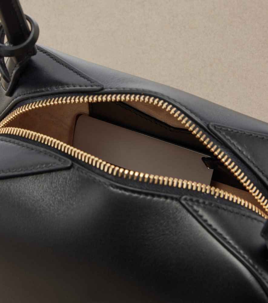  Alaia Alaia Le Bouledogue Small Leather Tote Bag 
