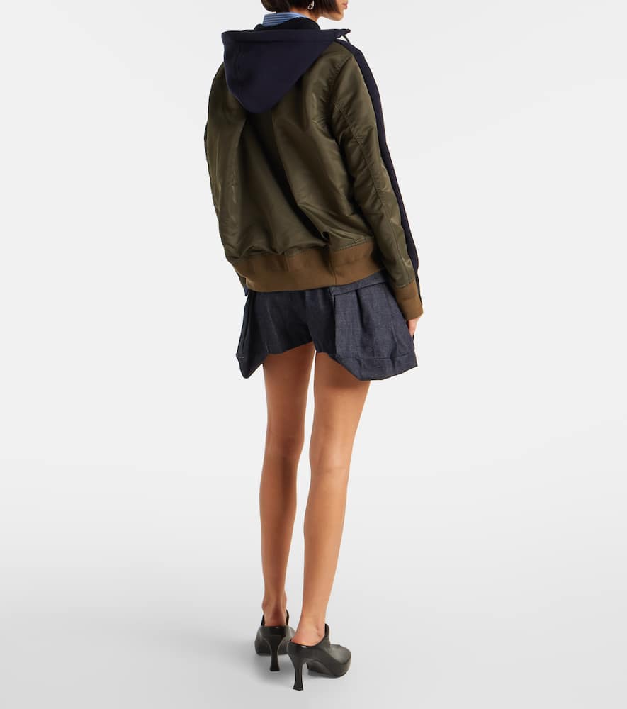 Sacai Paneled Hoodie In Blue