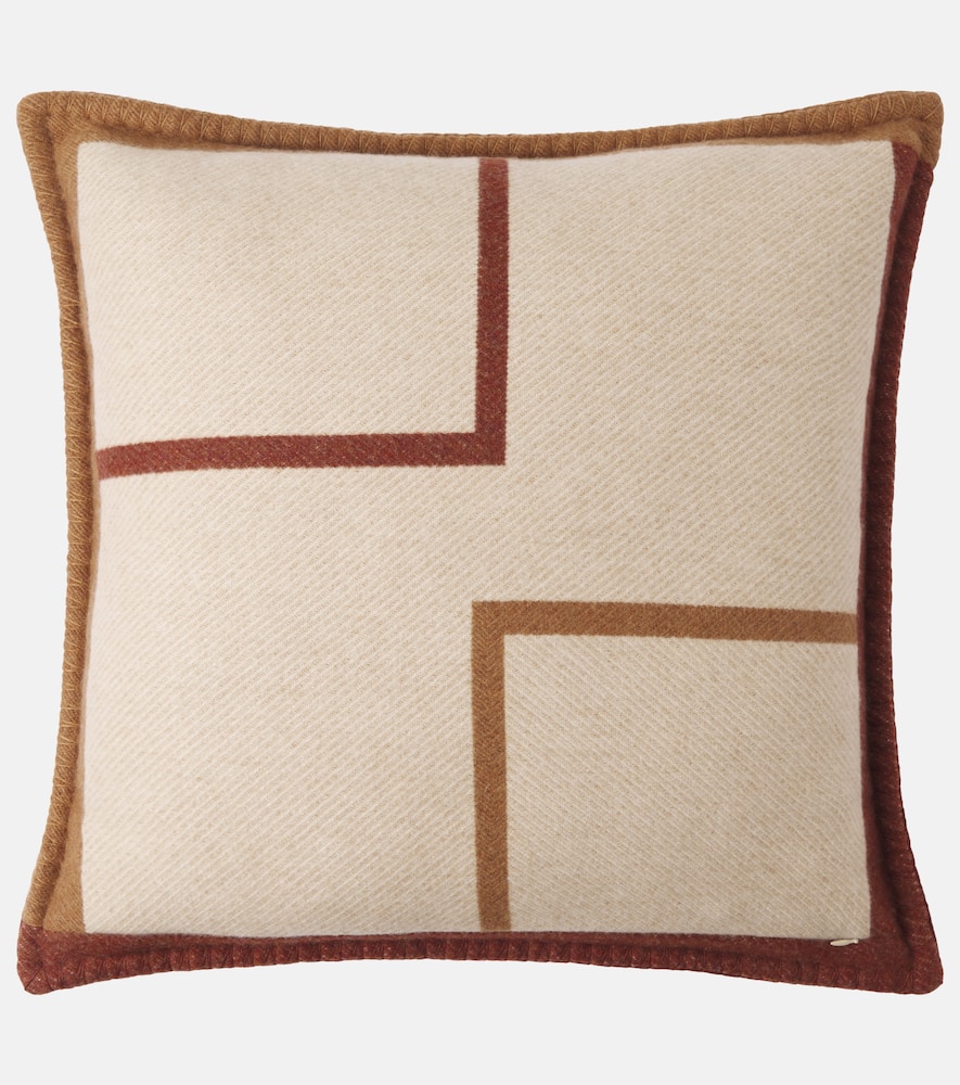 Loro Piana Cashmere Cushion In Neutral
