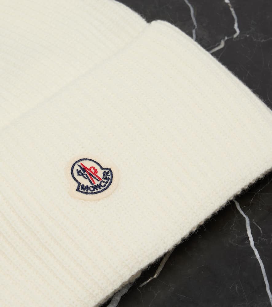 Moncler Ribbed Knit Wool Beanie With Felt Logo Patch In White