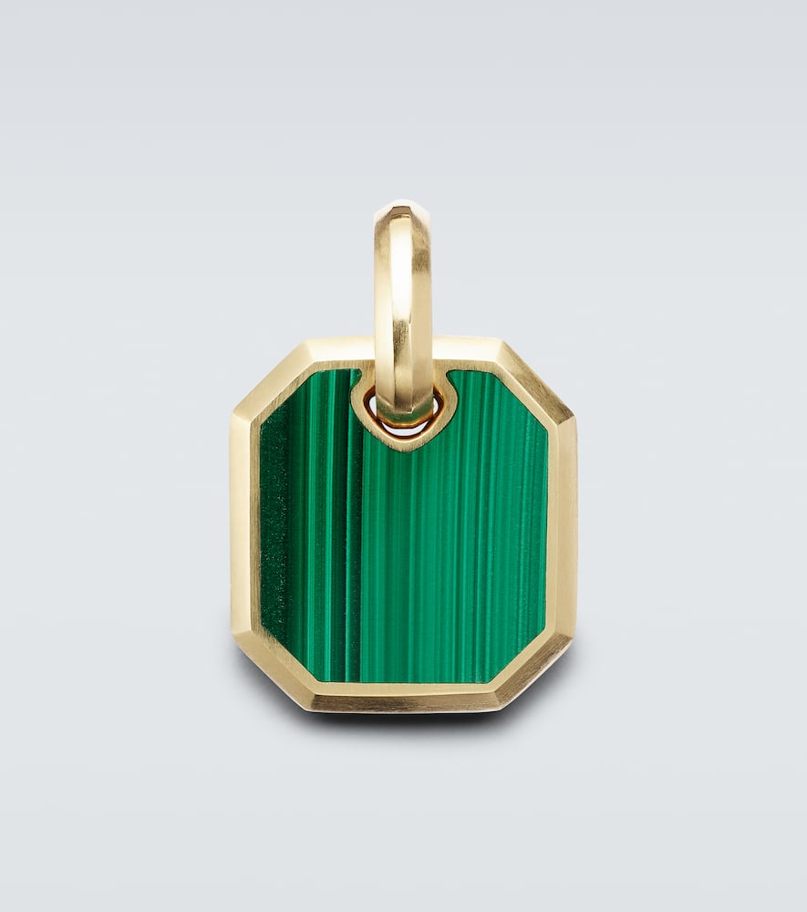 Amulet 18kt gold pendant with malachite