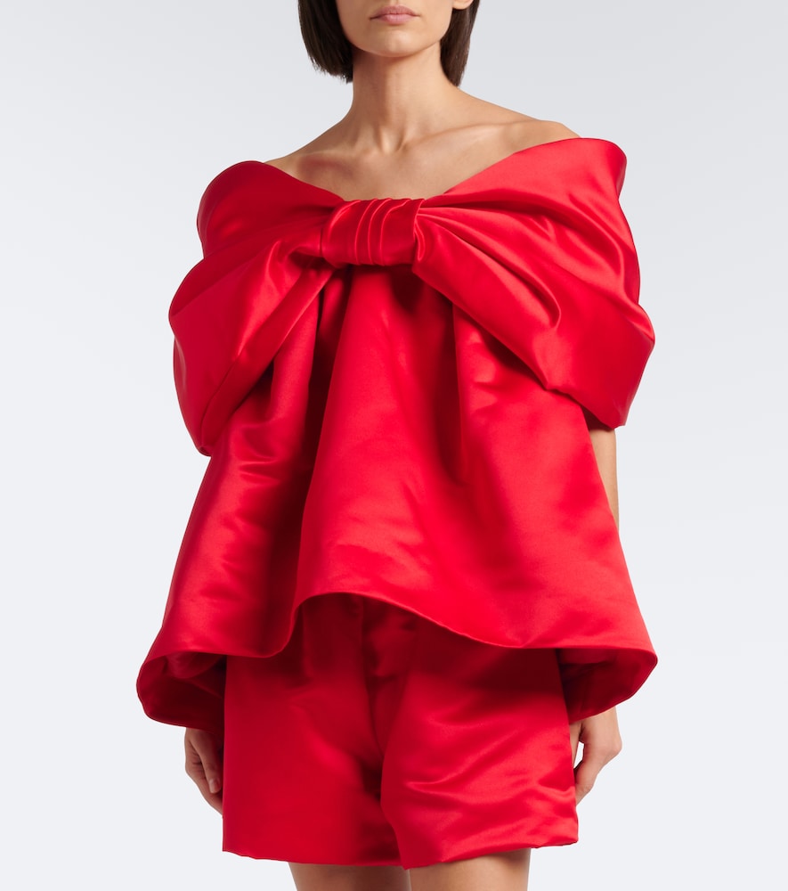 Bow-Detail Top