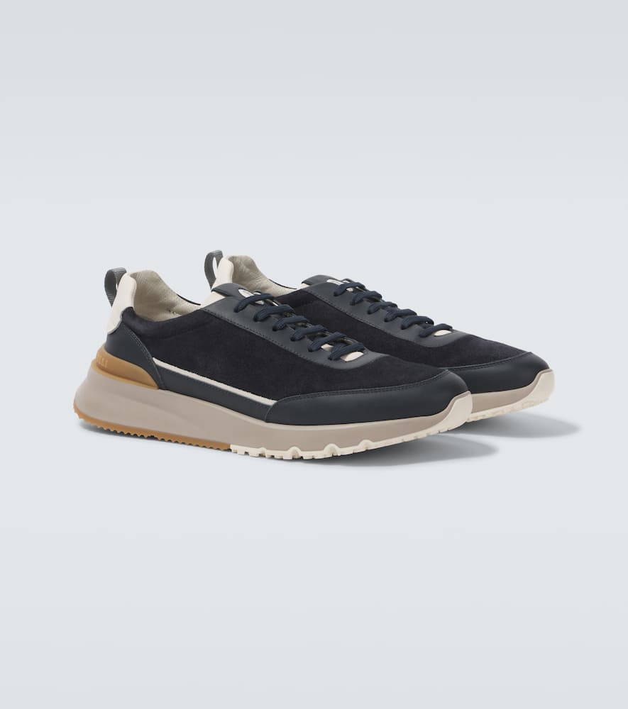 Brunello Cucinelli Suede And Smooth Material Flat Shoes With Contrasting Sole In Black