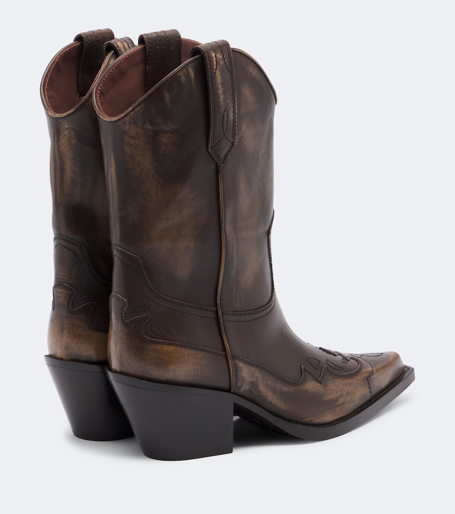 Dakota Distressed Cowboy Boots