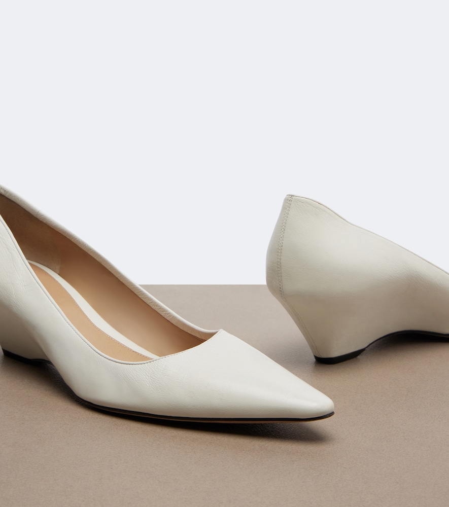 Liisa Wedges