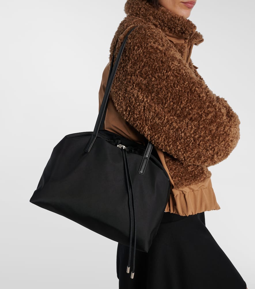 Moncler New Trick Waterproof Tote Bag In Black