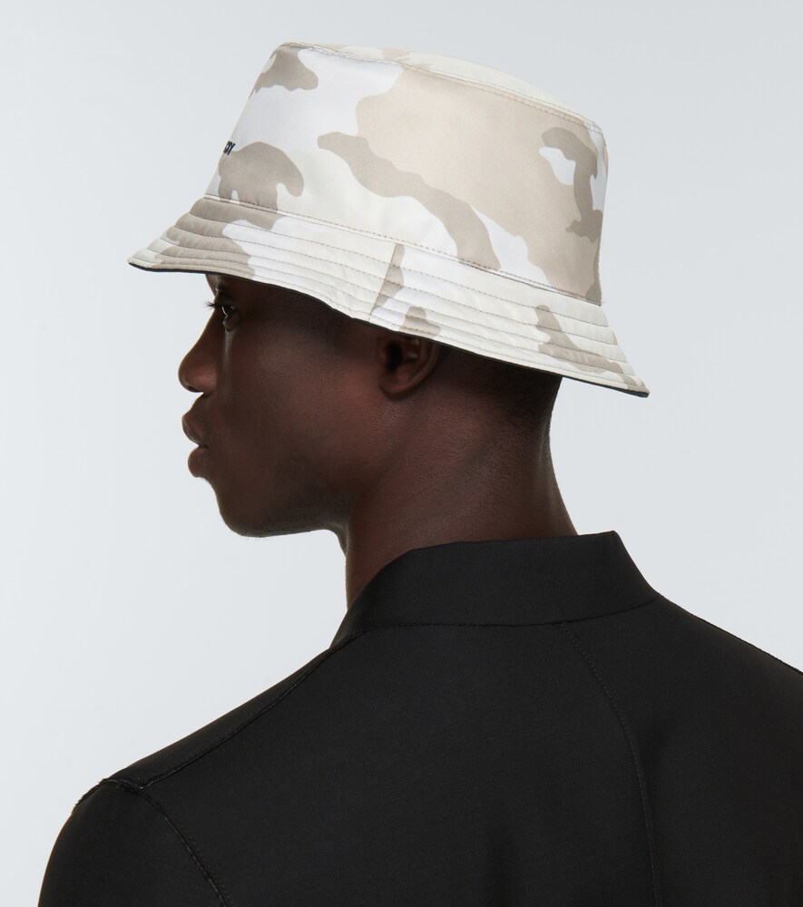 Givenchy Reversible bucket hat | Smart Closet
