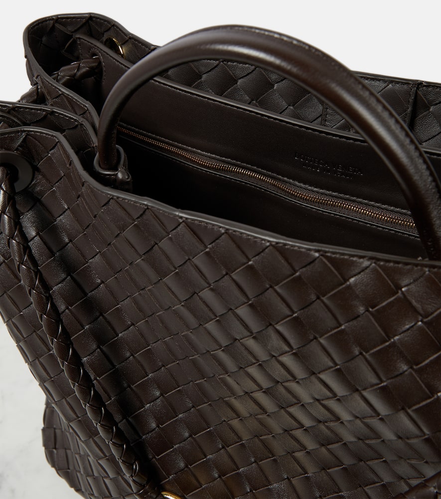 Bottega Veneta Andiamo Large Leather Tote Bag In Fondant - Mbrass- Fond