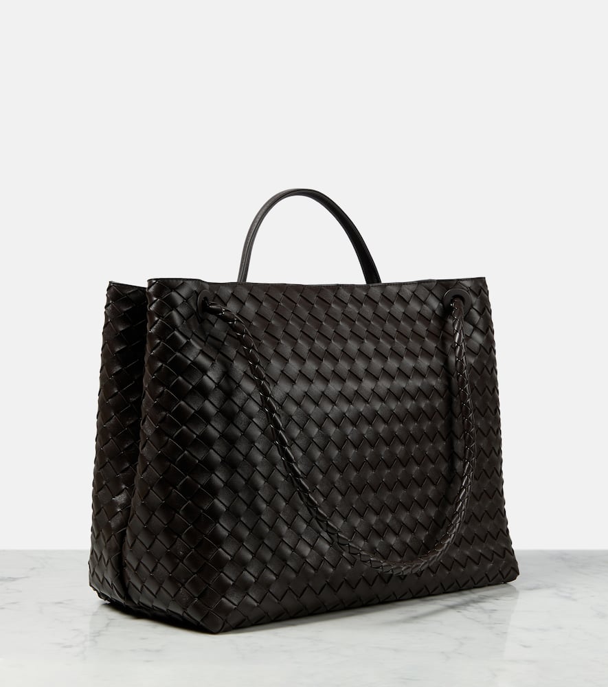 Bottega Veneta Andiamo Large Leather Tote Bag In Fondant - Mbrass- Fond