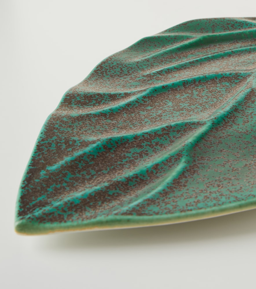  L'objet L'objet Cenote Leaf Porcelain Platter 