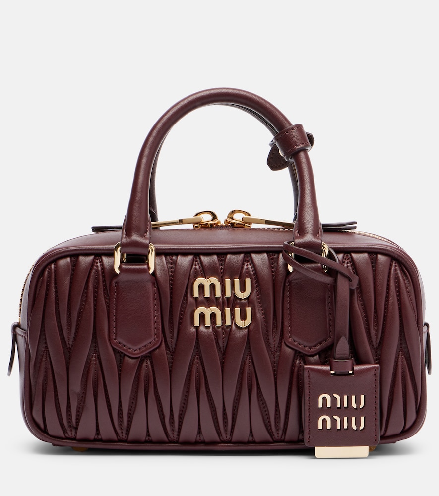 Miu Miu Sac Arcadie matelass en cuir 2600 €