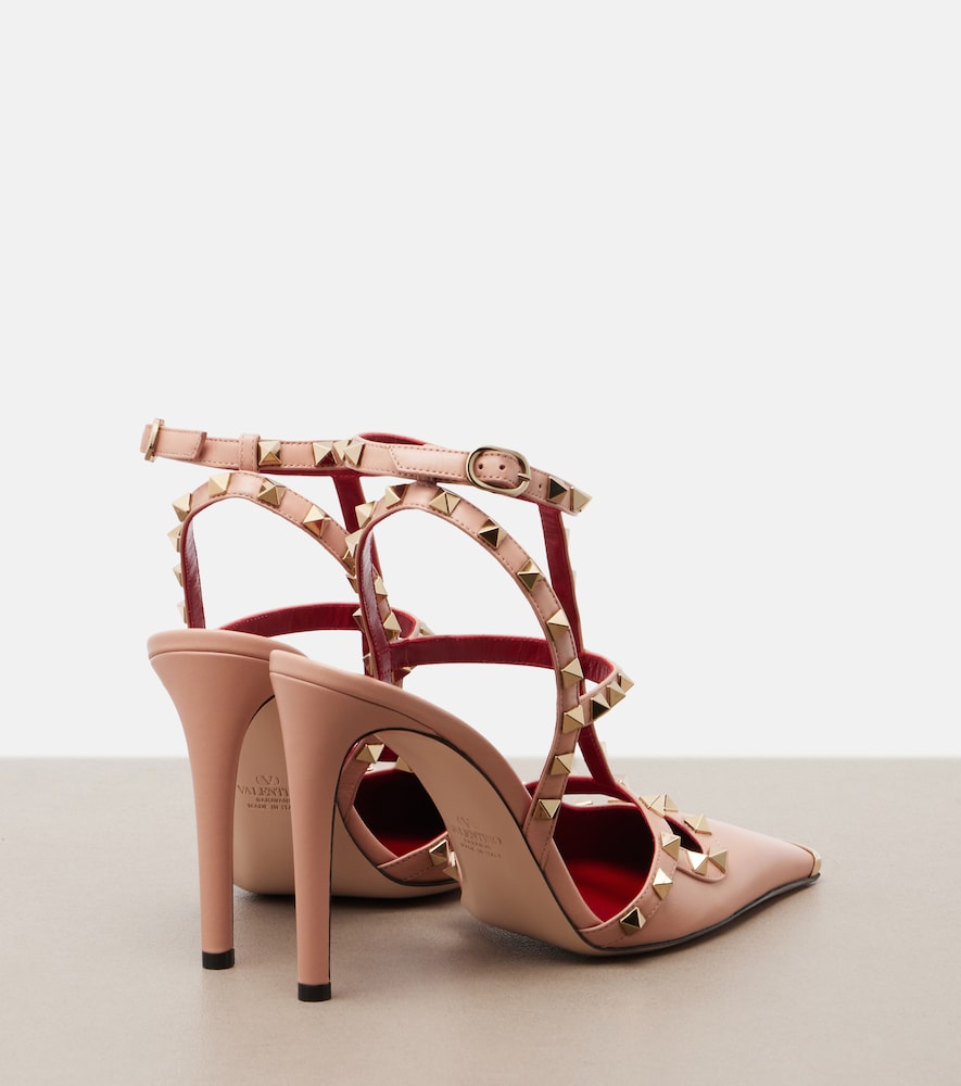  Valentino Garavani Valentino Garavani Rockstud Leather Pumps 