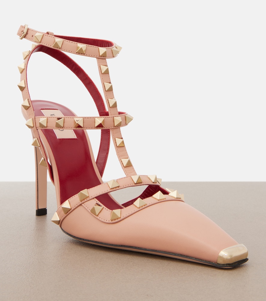  Valentino Garavani Valentino Garavani Rockstud Leather Pumps 