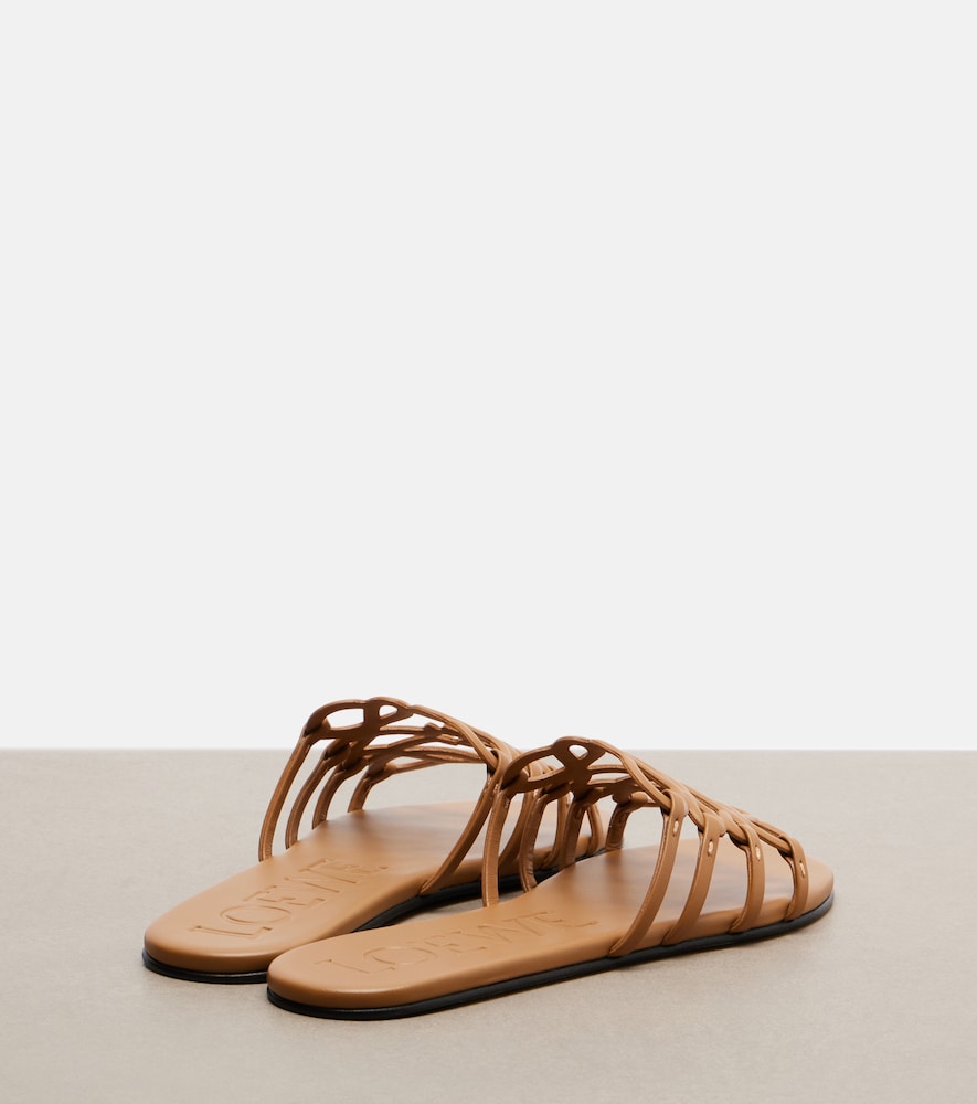  Loewe Loewe Paula's Ibiza Pantoletten Petal Anagram Aus Leder 