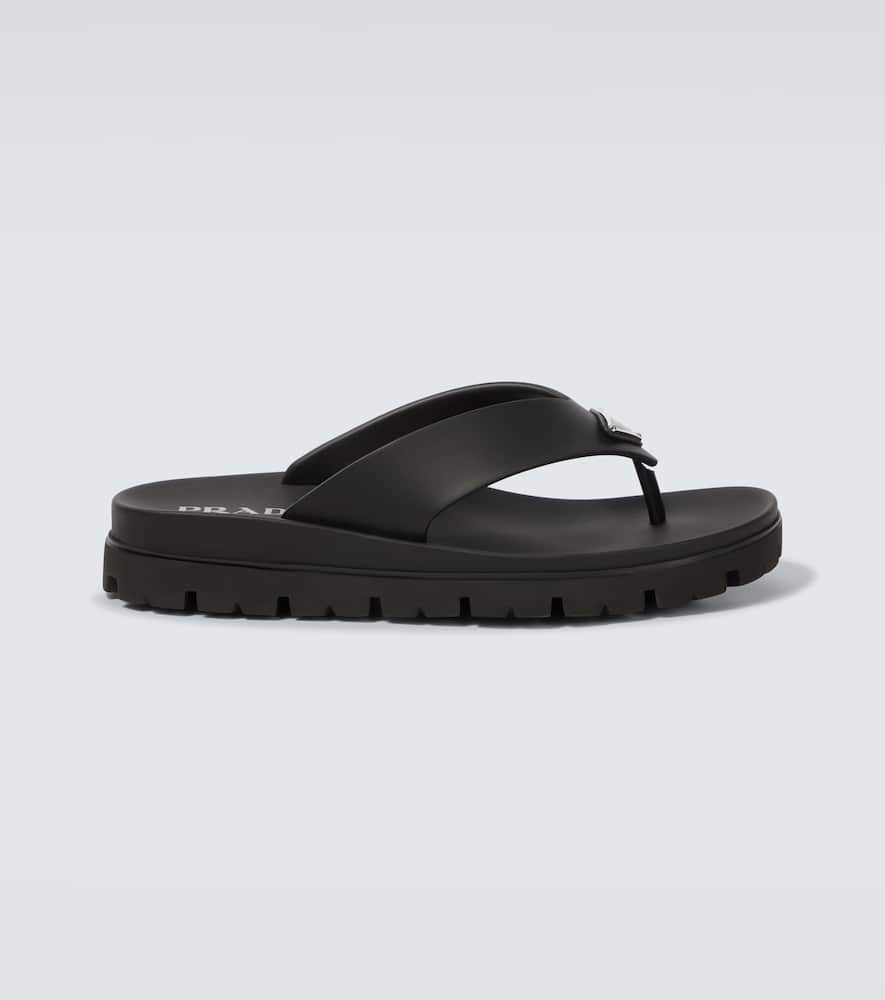Logo thong sandals