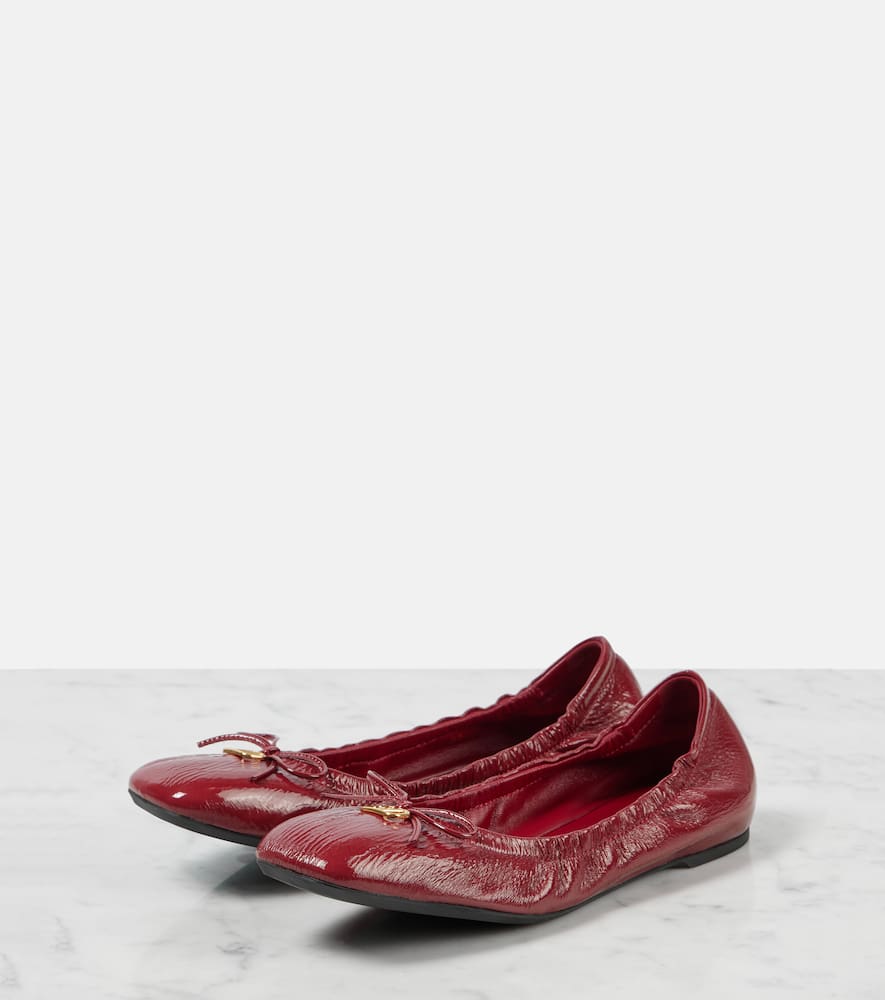 Valentino Ballerinas Vlogo Signature Aus Lackleder In Rot