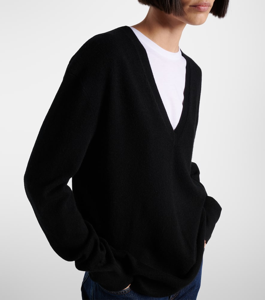 Totême Cashmere Sweater In Black