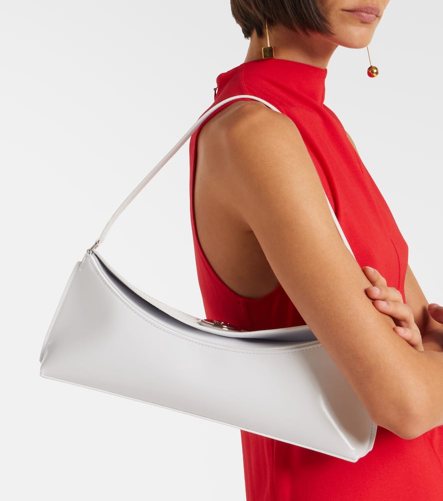 Jacquemus Le Calisso White Shoulder Bag With Engraved Snap Button In Leather Woman In White