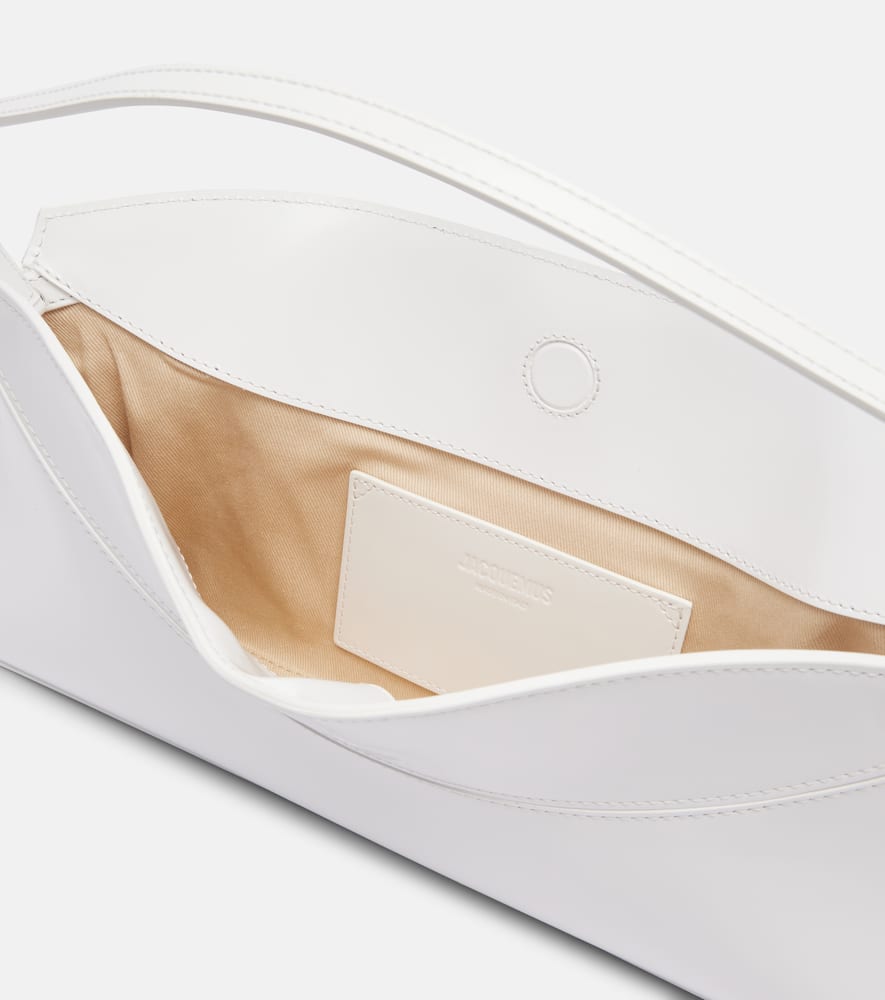 Jacquemus Le Calisso White Shoulder Bag With Engraved Snap Button In Leather Woman In White